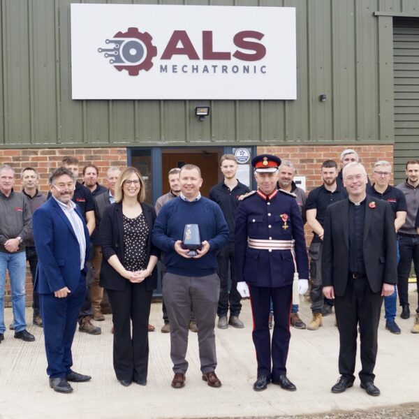 Team ALS Mechatronic - presentation of Queen's Award for Enterprise